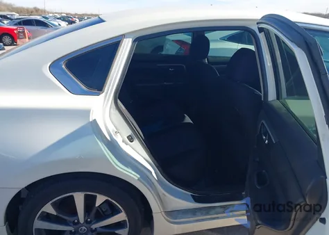 2016 Nissan Altima 2.5 Sr z USA, uszkodzony, nr VIN 1N4AL3AP7GC269541